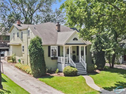 222 E Cayuga Ave, Elmhurst, IL 60126 photo 2
