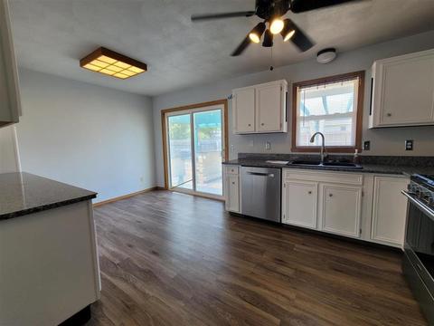 620 Berglund Rd, Pecatonica, IL 61063 photo 10