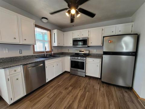 620 Berglund Rd, Pecatonica, IL 61063 photo 9