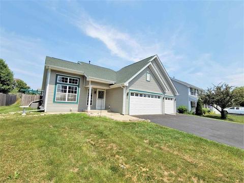 620 Berglund Rd, Pecatonica, IL 61063 photo 2