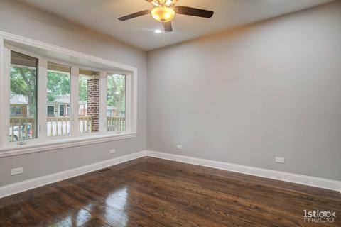 549 E 92nd St, Chicago, IL 60619 photo 4