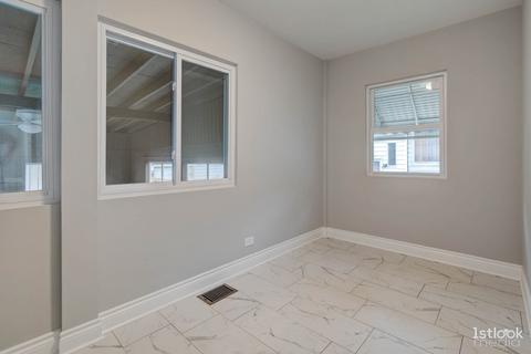 549 E 92nd St, Chicago, IL 60619 photo 11