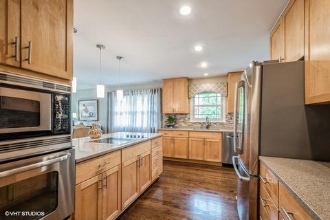 1440 Sequoia Trl, Glenview, IL 60025 photo 6