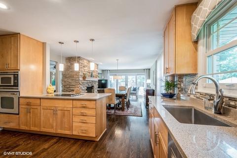 1440 Sequoia Trl, Glenview, IL 60025 photo 7