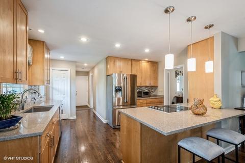 1440 Sequoia Trl, Glenview, IL 60025 photo 5