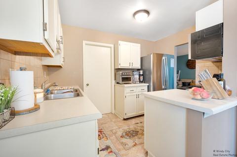 1000 Perry Dr, Algonquin, IL 60102 photo 3