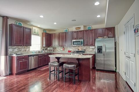 3473 Bradbury Cir, Aurora, IL 60504 photo 2