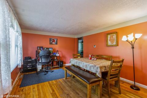 1057 Cecil Dr, Kankakee, IL 60901 photo 4
