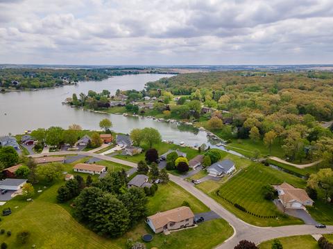 56 Delburne Dr, Lake Summerset, IL 61019 photo 3