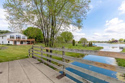 56 Delburne Dr, Lake Summerset, IL 61019 photo 4