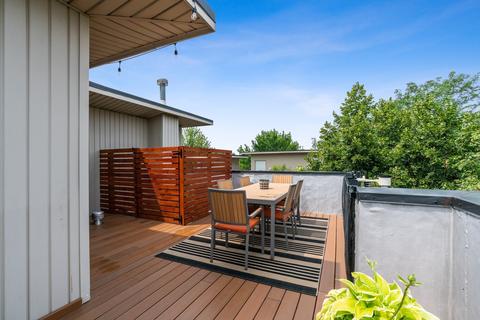 2038 W Willow St #A, Chicago, IL 60647 photo 39