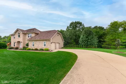 1531 Greenleaf Ct, Bartlett, IL 60103 photo 2