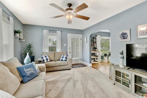 906 S 6th Ave, Kankakee, IL 60901 photo 3