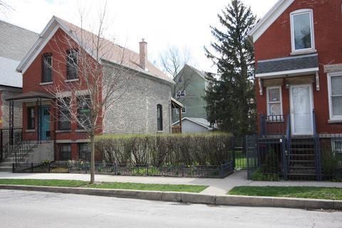 2331 W Lyndale St, Chicago, IL 60647 photo 1