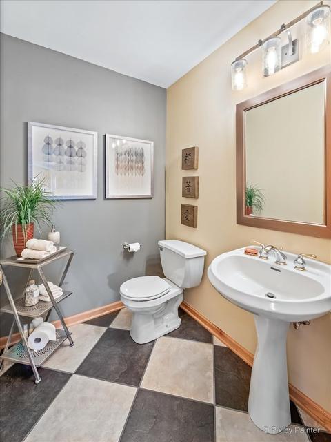 1305 Dancing Bear Ln, Elgin, IL 60120 photo 15
