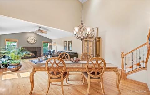 1305 Dancing Bear Ln, Elgin, IL 60120 photo 10