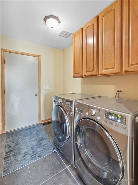 1305 Dancing Bear Ln, Elgin, IL 60120 photo 7