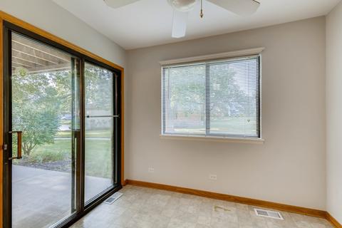 545 Greystone Ln #A1, Wheeling, IL 60090 photo 12