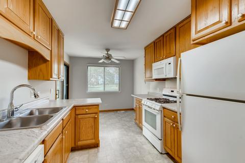 545 Greystone Ln #A1, Wheeling, IL 60090 photo 8