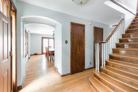10858 S Artesian Ave, Chicago, IL 60655 photo 3