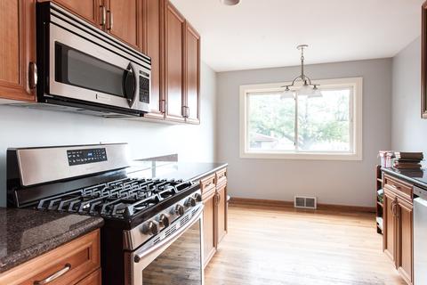 10858 S Artesian Ave, Chicago, IL 60655 photo 6