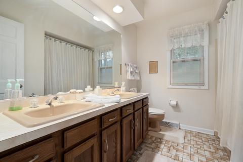 2 S522 White Birch Ln, Wheaton, IL 60189 photo 29