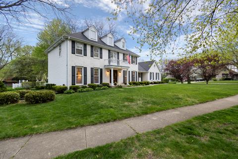 2 S522 White Birch Ln, Wheaton, IL 60189 photo 2