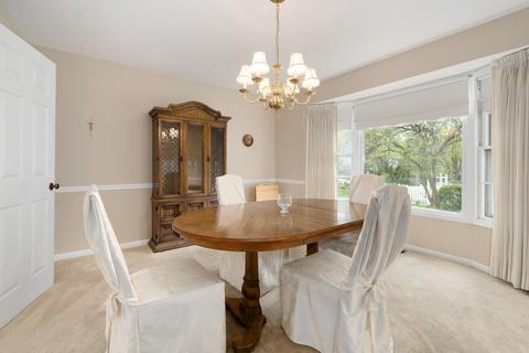 2 S522 White Birch Ln, Wheaton, IL 60189 photo 9