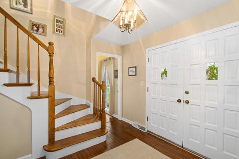 2 S522 White Birch Ln, Wheaton, IL 60189 photo 4