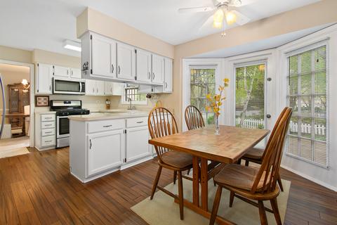 2 S522 White Birch Ln, Wheaton, IL 60189 photo 10