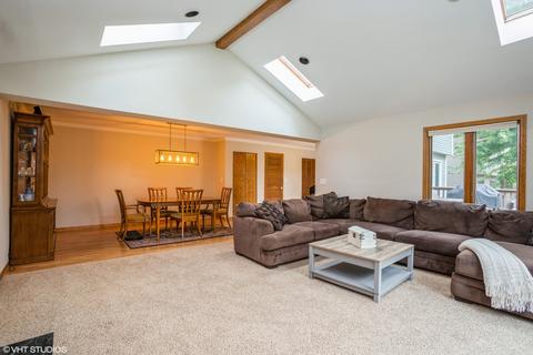 331 S Hickory Ave, Bartlett, IL 60103 photo 12