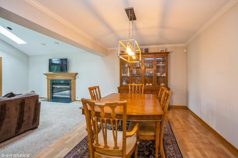 331 S Hickory Ave, Bartlett, IL 60103 photo 8