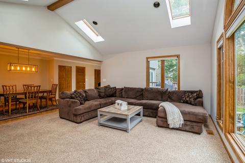 331 S Hickory Ave, Bartlett, IL 60103 photo 13