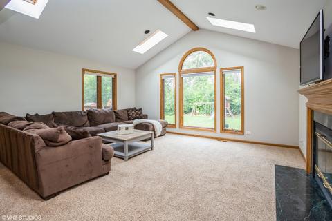331 S Hickory Ave, Bartlett, IL 60103 photo 10