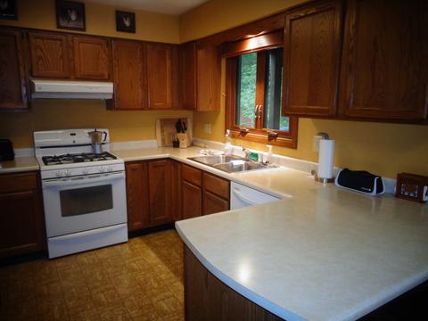 2001 Fallen Oak Rd, Bloomington, IL 61704 photo 13