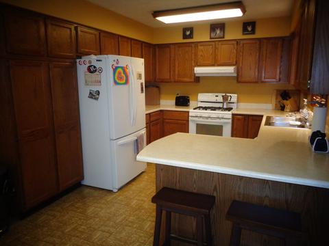 2001 Fallen Oak Rd, Bloomington, IL 61704 photo 12