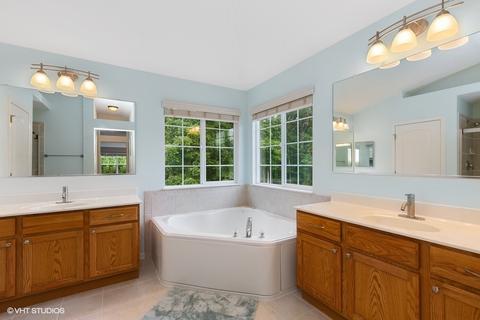 226 Regency Dr, Bartlett, IL 60103 photo 15
