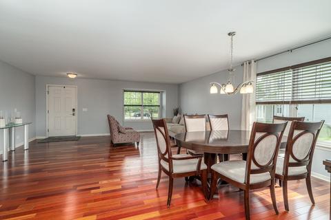 16312 Spring Creek Ln, Plainfield, IL 60586 photo 3