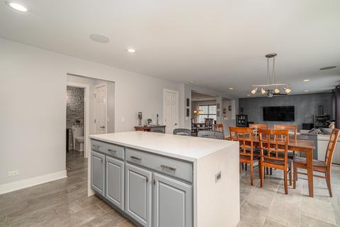 16312 Spring Creek Ln, Plainfield, IL 60586 photo 12