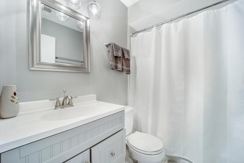 706 Cobblestone Cir #C, Glenview, IL 60025 photo 13