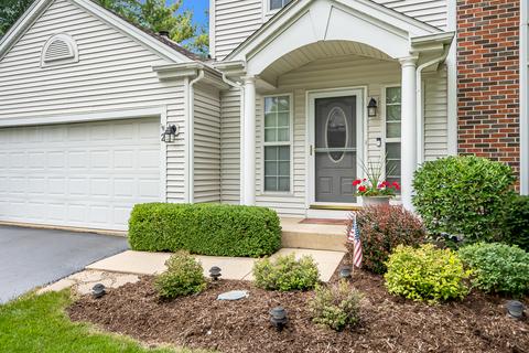 2 Raintree Ct, Cary, IL 60013 photo 3