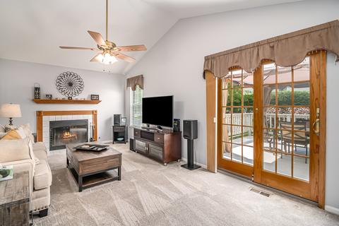 2 Raintree Ct, Cary, IL 60013 photo 16