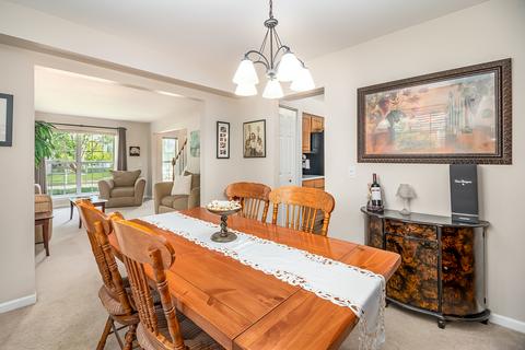 2 Raintree Ct, Cary, IL 60013 photo 7