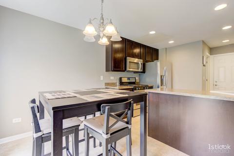 345 Devoe Dr, Oswego, IL 60543 photo 3