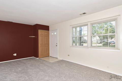 1220 Quincy Ct, Wheeling, IL 60090 photo 6