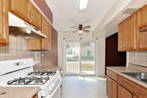 1220 Quincy Ct, Wheeling, IL 60090 photo 11