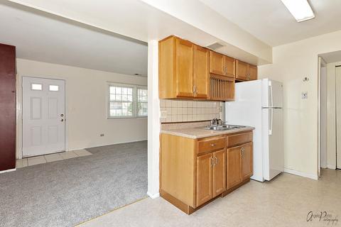 1220 Quincy Ct, Wheeling, IL 60090 photo 9