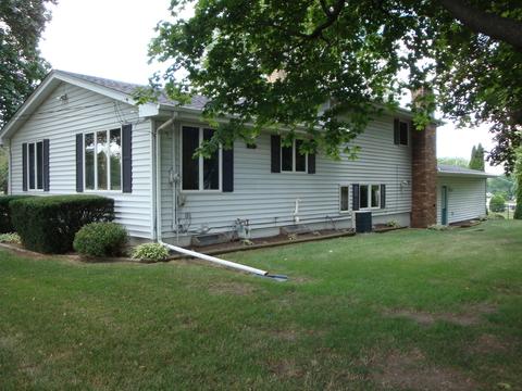 1126 E 4th St, Belvidere, IL 61008 photo 18