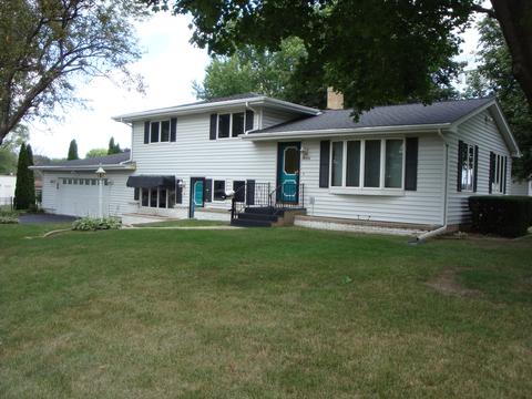 1126 E 4th St, Belvidere, IL 61008 photo 1