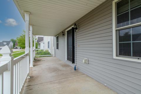 1113 Abercorn St, Normal, IL 61761 photo 2